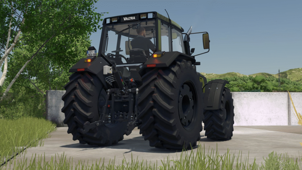 image-536-1024x576 Valtra Valmet Series 8750 Rust Edition