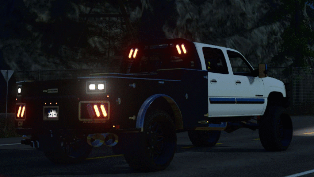 image-235-1024x576 2005 Chevrolet 2500 Cateye